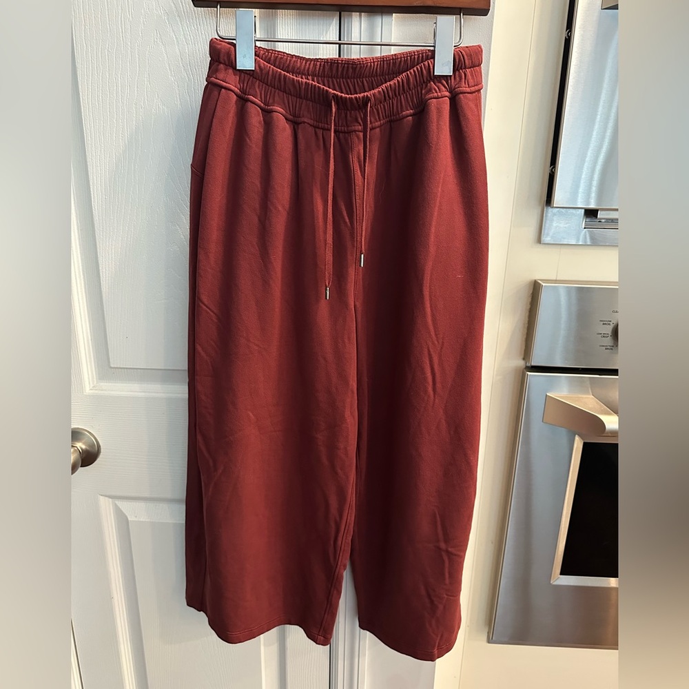 Lululemon crop wide leg lounge pants